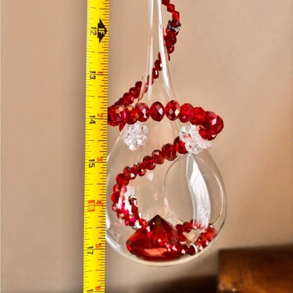 Ruby red crystal glass suncatcher - Picture 13 of 13